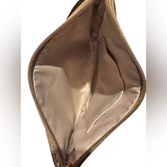 Coach wristlet - Picture 8 of 9